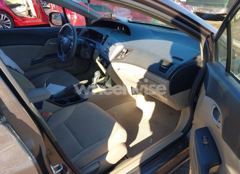 Photo 5 of 2012 Honda Civic LX (VIN 2HGFB2F57CH594333)