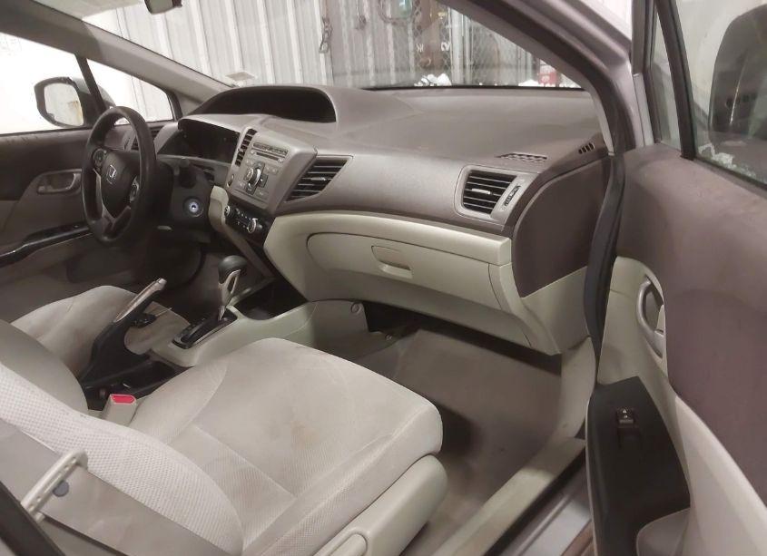 Photo 5 of 2012 Honda Civic SDN LX (VIN 2HGFB2F57CH597667)