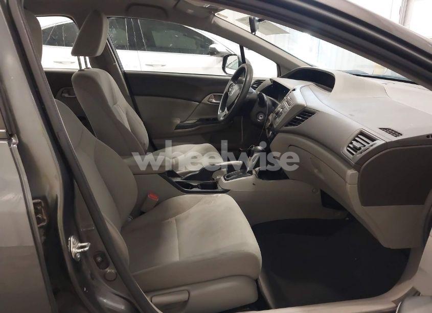 Photo 5 of 2012 Honda Civic LX (VIN 2HGFB2F57CH605900)