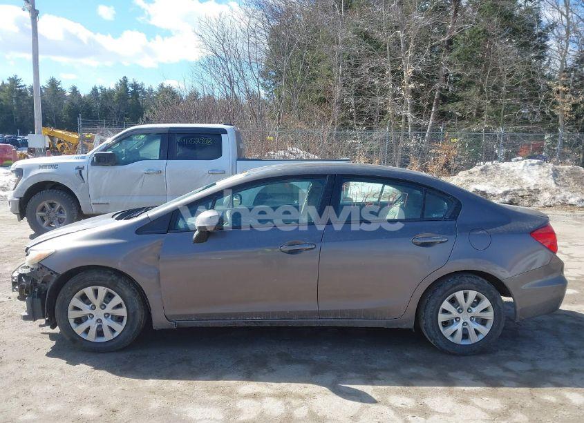 Photo 14 of 2012 Honda Civic LX (VIN 2HGFB2F57CH612040)