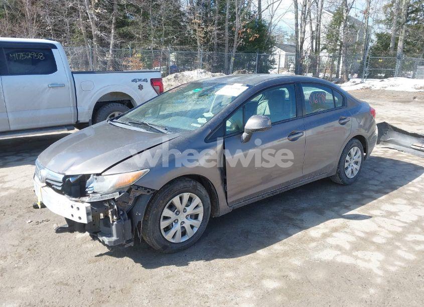 Photo 2 of 2012 Honda Civic LX (VIN 2HGFB2F57CH612040)