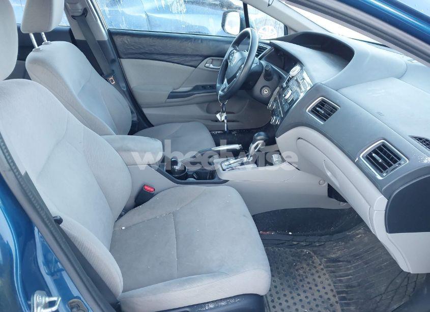 Photo 5 of 2013 Honda Civic LX (VIN 2HGFB2F57DH504132)