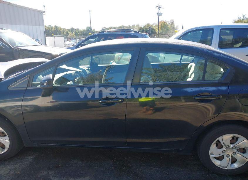 Photo 14 of 2013 Honda Civic LX (VIN 2HGFB2F57DH516720)