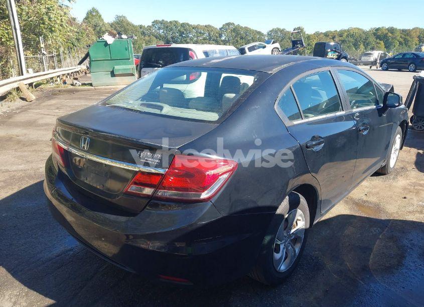 Photo 4 of 2013 Honda Civic LX (VIN 2HGFB2F57DH516720)