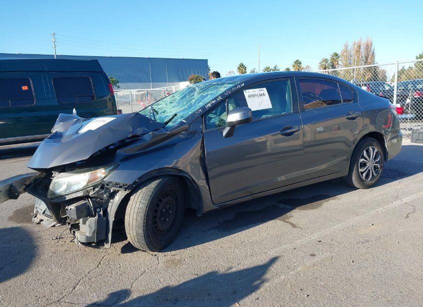 Photo 2 of 2013 Honda Civic LX (VIN 2HGFB2F57DH519570)