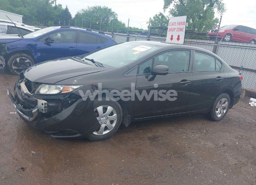 Photo 14 of 2013 Honda Civic LX (VIN 2HGFB2F57DH554593)