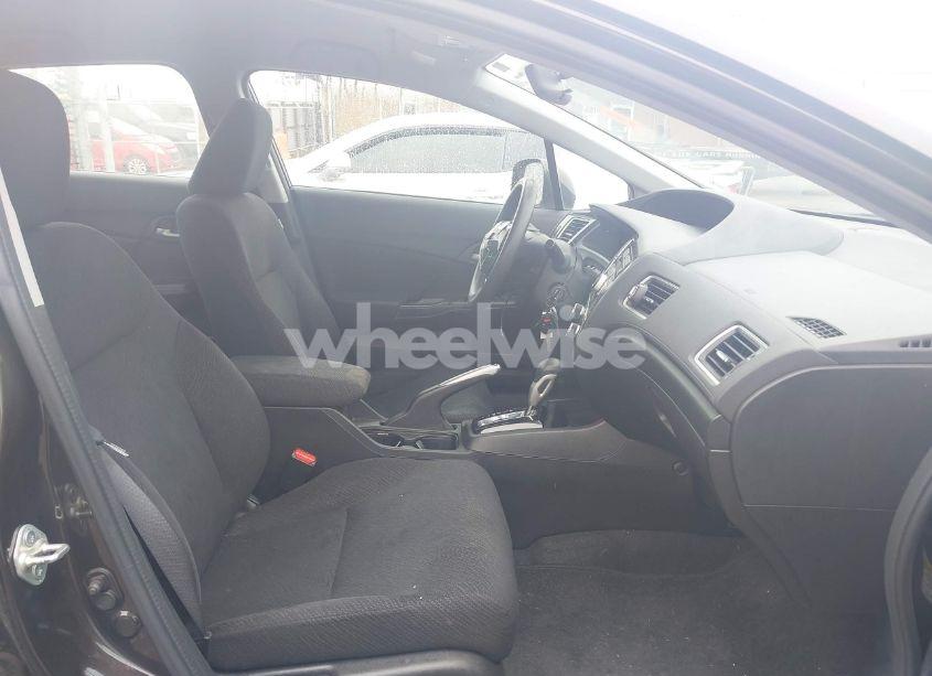 Photo 5 of 2013 Honda Civic LX (VIN 2HGFB2F57DH554593)