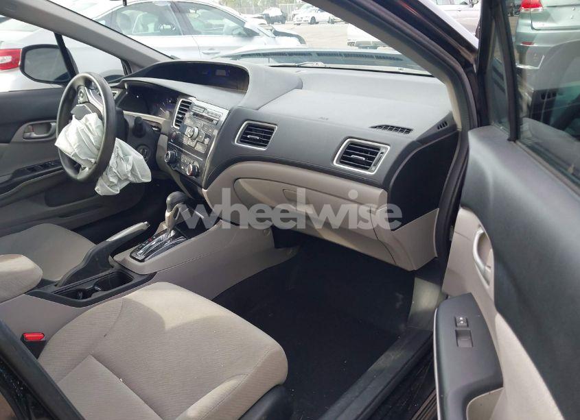 Photo 5 of 2013 Honda Civic LX (VIN 2HGFB2F57DH555727)