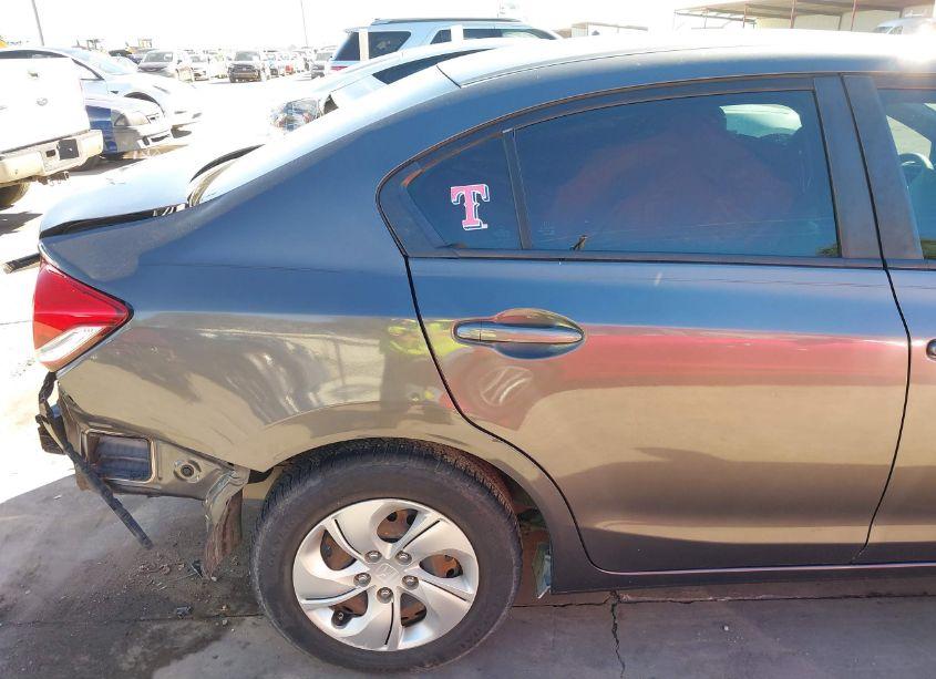 Photo 18 of 2013 Honda Civic LX (VIN 2HGFB2F57DH564105)