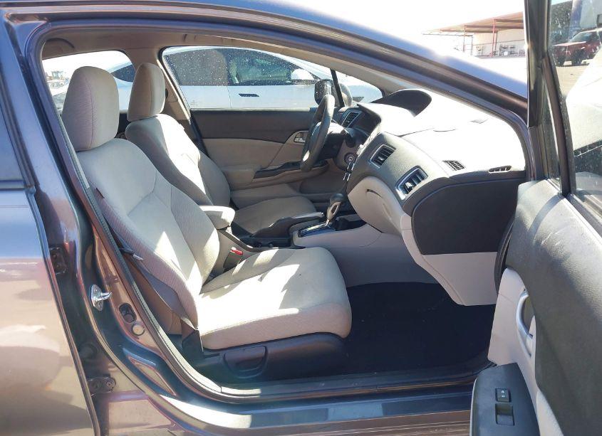 Photo 5 of 2013 Honda Civic LX (VIN 2HGFB2F57DH564105)