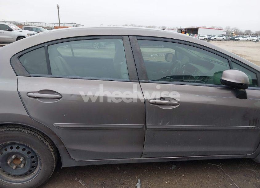 Photo 13 of 2013 Honda Civic LX (VIN 2HGFB2F57DH579171)