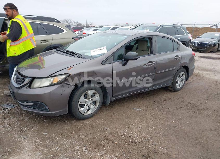 Photo 2 of 2013 Honda Civic LX (VIN 2HGFB2F57DH579171)