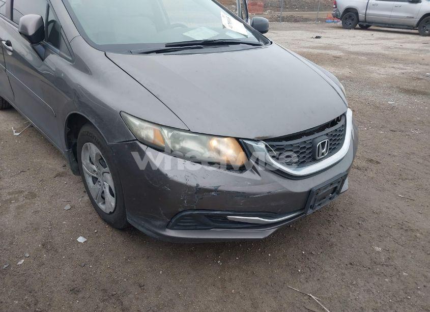 Photo 6 of 2013 Honda Civic LX (VIN 2HGFB2F57DH579171)