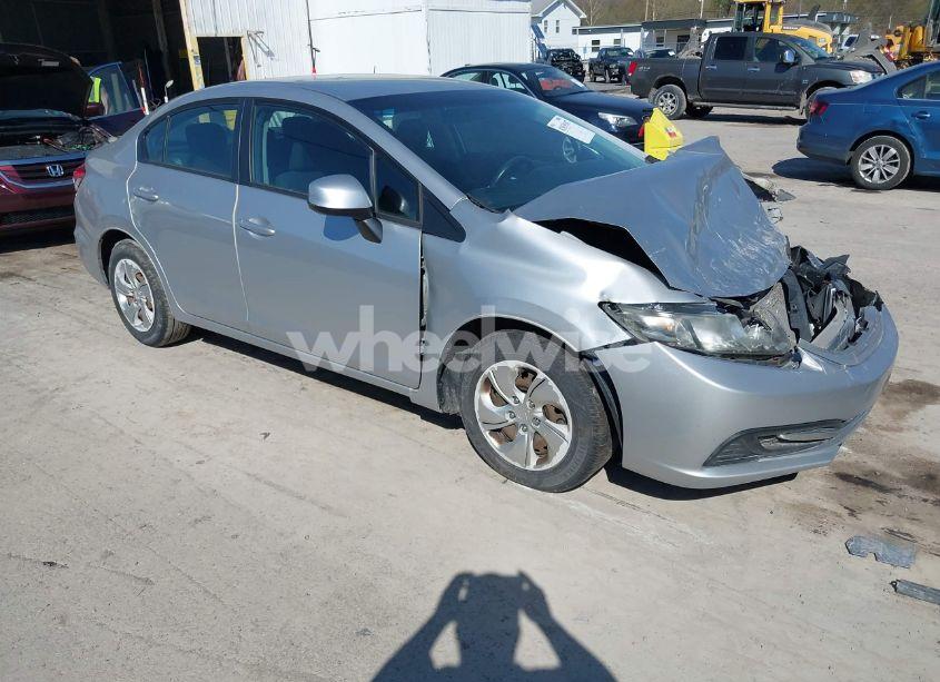 2013 Honda Civic LX (VIN 2HGFB2F57DH583723) main photo
