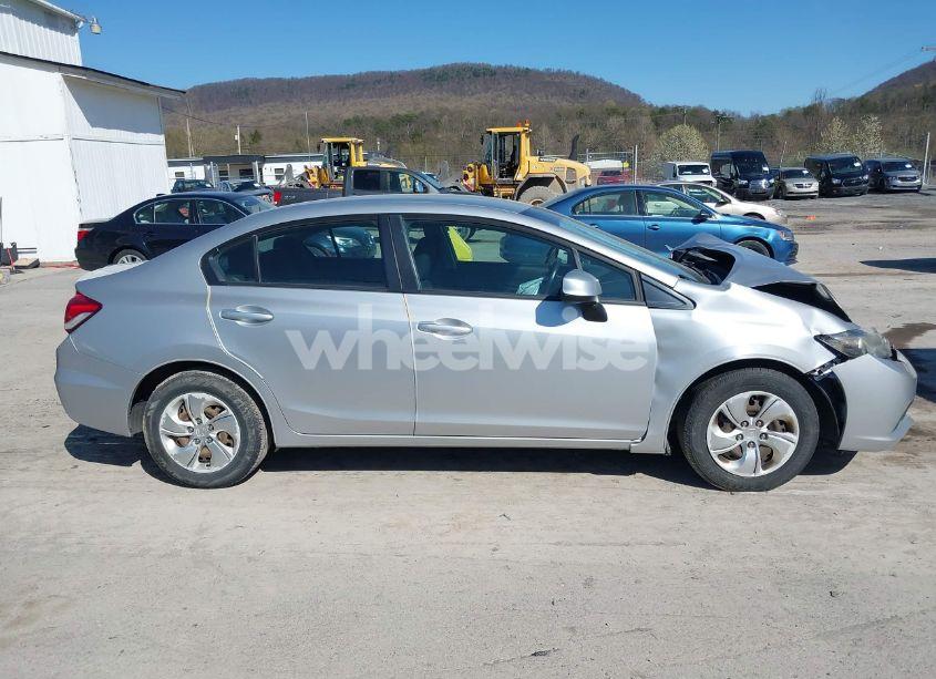 Photo 13 of 2013 Honda Civic LX (VIN 2HGFB2F57DH583723)