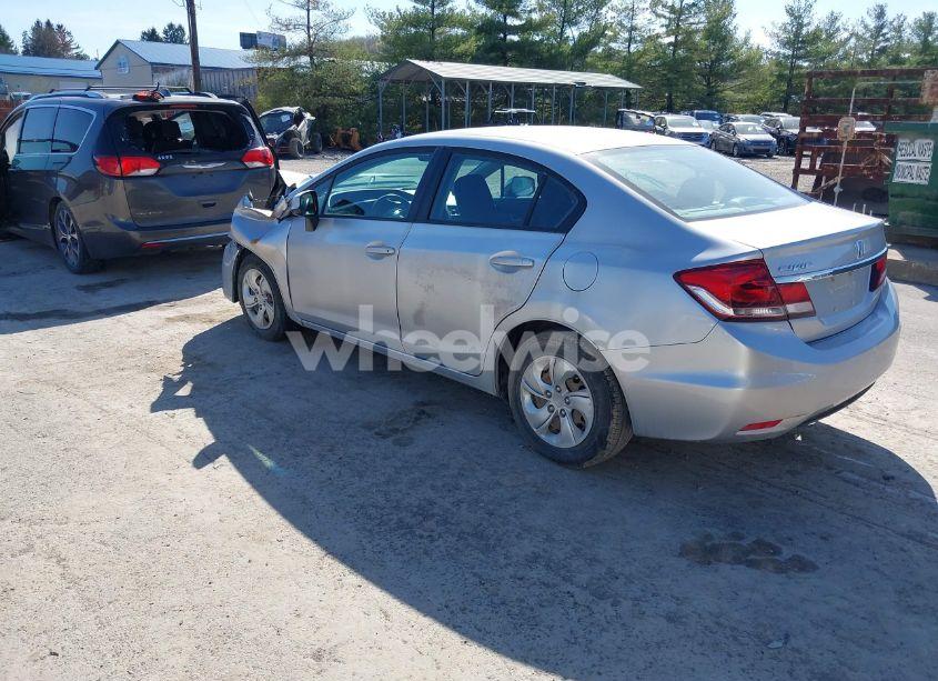 Photo 3 of 2013 Honda Civic LX (VIN 2HGFB2F57DH583723)