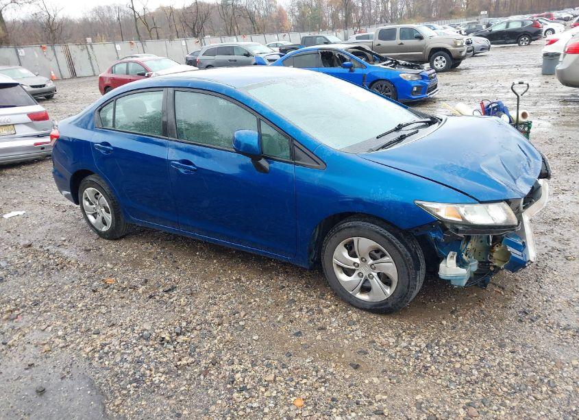 2013 Honda Civic LX (VIN 2HGFB2F57DH592373) main photo