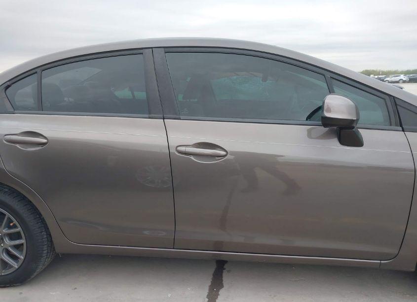 Photo 13 of 2013 Honda Civic LX (VIN 2HGFB2F57DH592700)