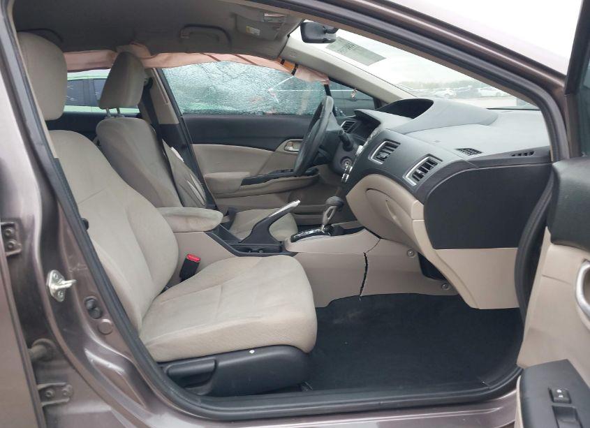 Photo 5 of 2013 Honda Civic LX (VIN 2HGFB2F57DH592700)