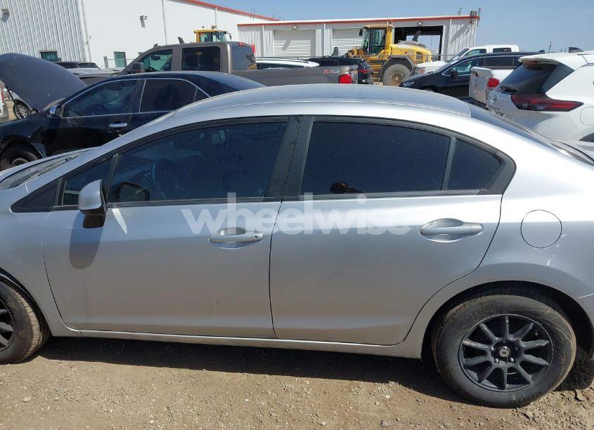 Photo 14 of 2013 Honda Civic LX (VIN 2HGFB2F57DH593684)