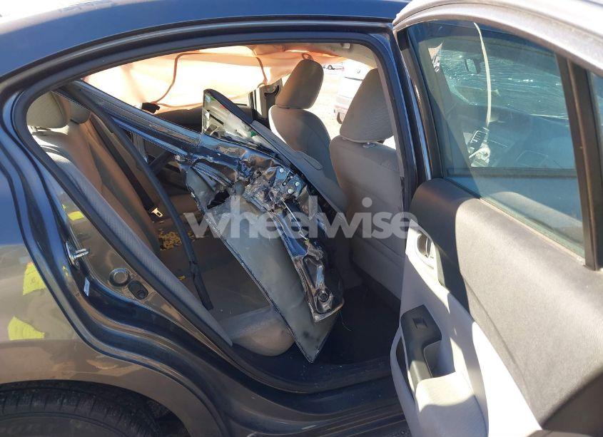 Photo 8 of 2013 Honda Civic LX (VIN 2HGFB2F57DH594821)