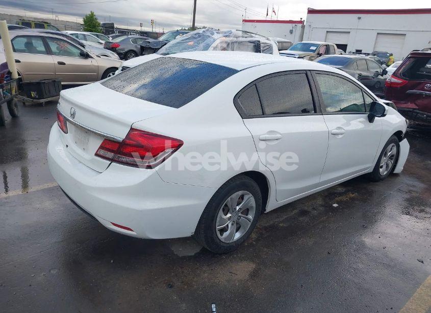 Photo 4 of 2014 Honda Civic LX (VIN 2HGFB2F57EH556460)