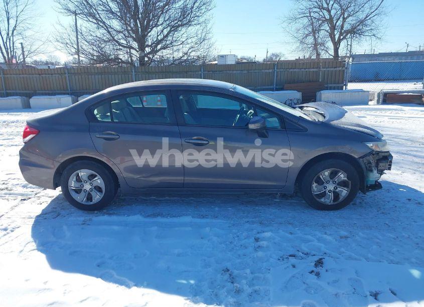 Photo 13 of 2015 Honda Civic LX (VIN 2HGFB2F57FH521841)