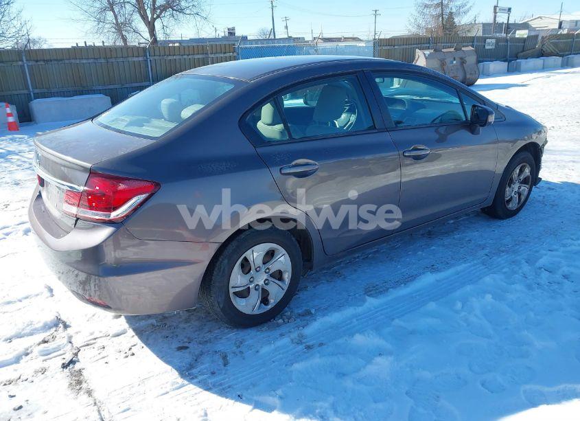 Photo 4 of 2015 Honda Civic LX (VIN 2HGFB2F57FH521841)