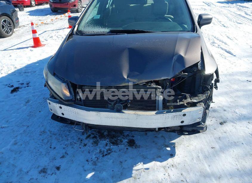 Photo 6 of 2015 Honda Civic LX (VIN 2HGFB2F57FH521841)