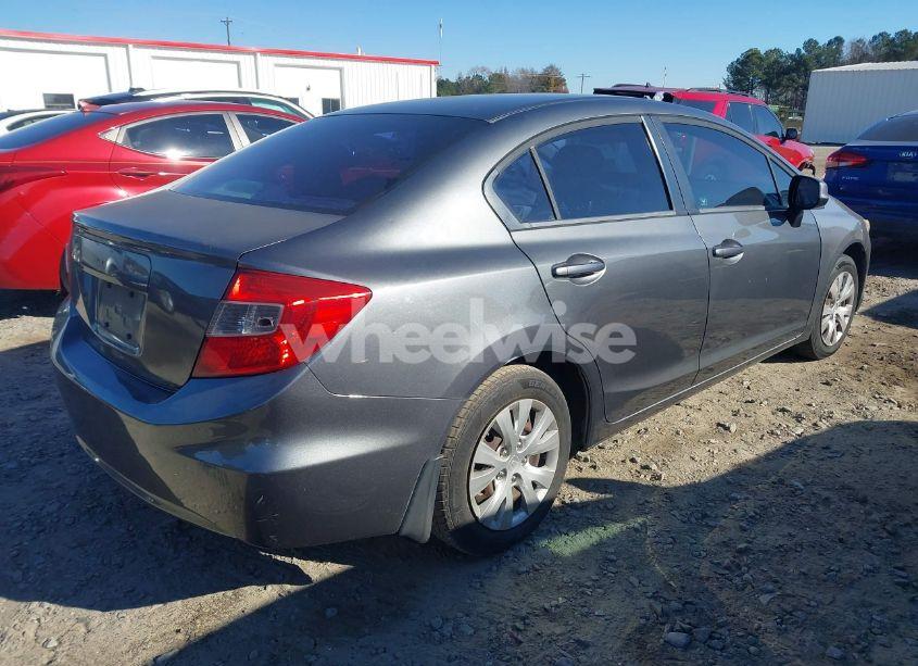 Photo 4 of 2012 Honda Civic LX (VIN 2HGFB2F58CH307209)