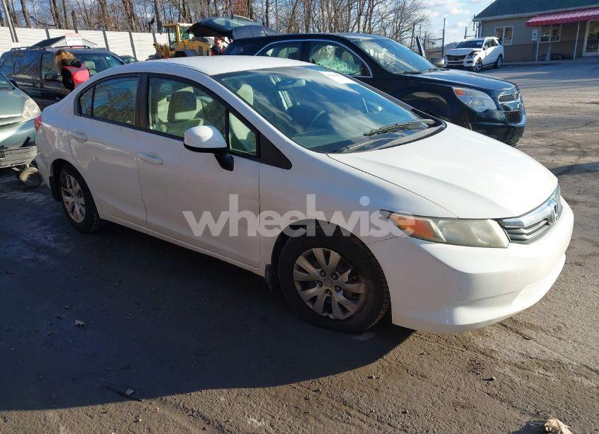 2012 Honda Civic SDN LX (VIN 2HGFB2F58CH307324) main photo
