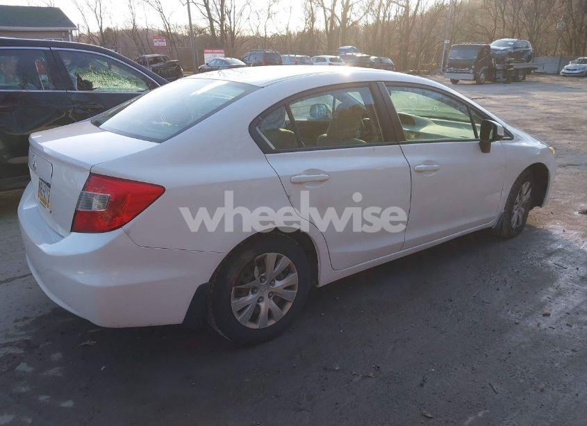 Photo 4 of 2012 Honda Civic SDN LX (VIN 2HGFB2F58CH307324)