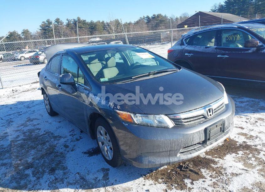 2012 Honda Civic SDN LX (VIN 2HGFB2F58CH323006) main photo