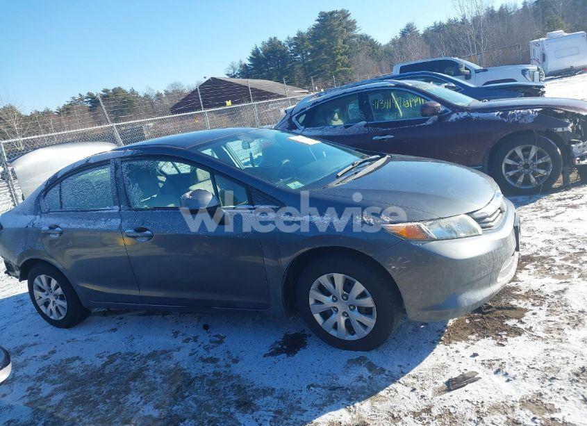 Photo 14 of 2012 Honda Civic SDN LX (VIN 2HGFB2F58CH323006)