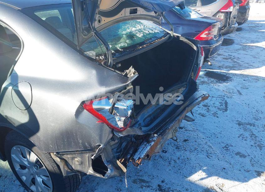 Photo 6 of 2012 Honda Civic SDN LX (VIN 2HGFB2F58CH323006)