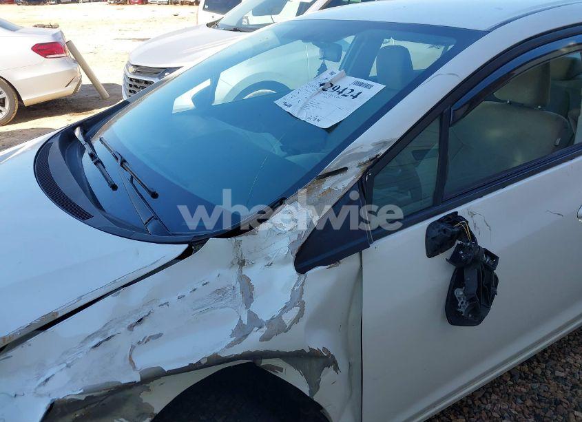 Photo 13 of 2012 Honda Civic LX (VIN 2HGFB2F58CH334085)