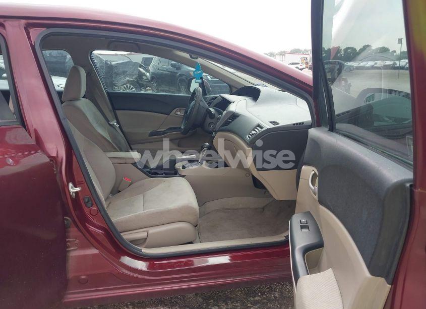 Photo 5 of 2012 Honda Civic LX (VIN 2HGFB2F58CH541155)