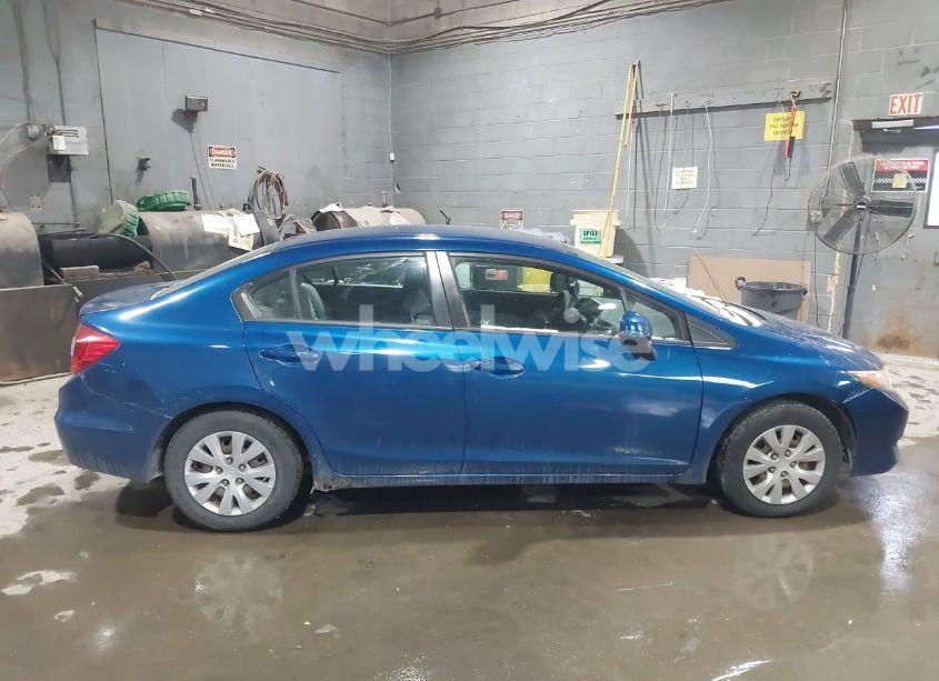 Photo 13 of 2012 Honda Civic SDN LX (VIN 2HGFB2F58CH544721)