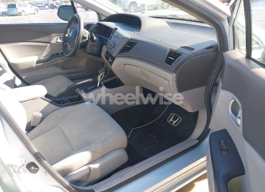 Photo 5 of 2012 Honda Civic SDN LX (VIN 2HGFB2F58CH555881)