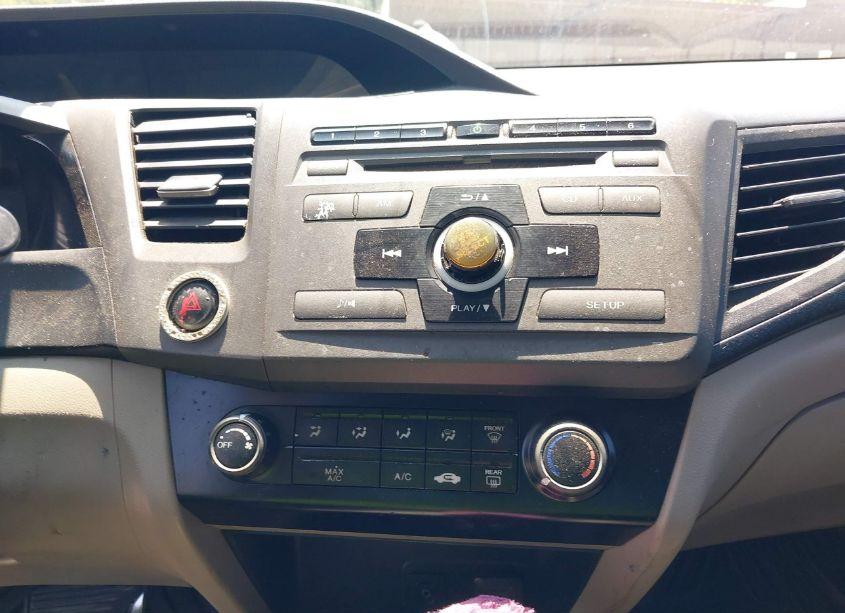 Photo 15 of 2012 Honda Civic LX (VIN 2HGFB2F58CH562524)