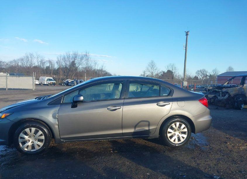 Photo 14 of 2012 Honda Civic SDN LX (VIN 2HGFB2F58CH579873)