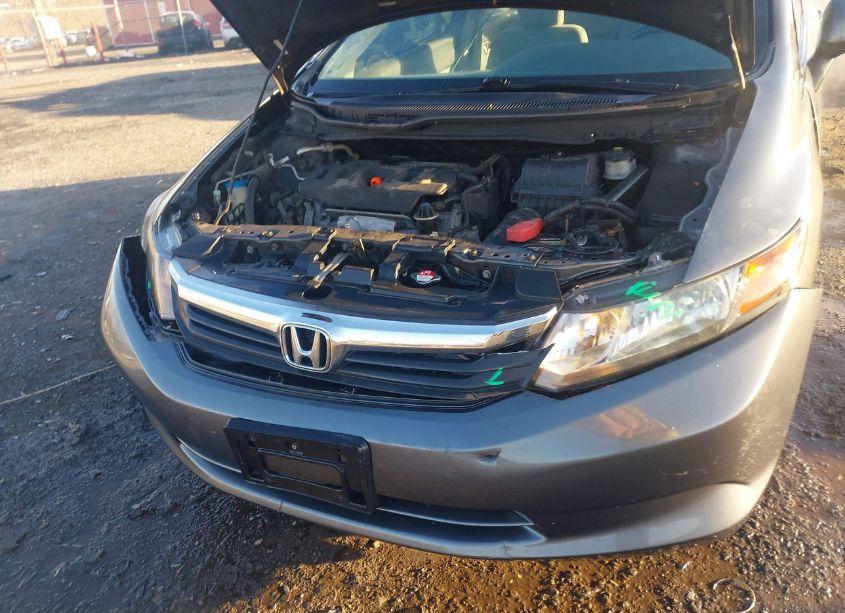 Photo 6 of 2012 Honda Civic SDN LX (VIN 2HGFB2F58CH579873)