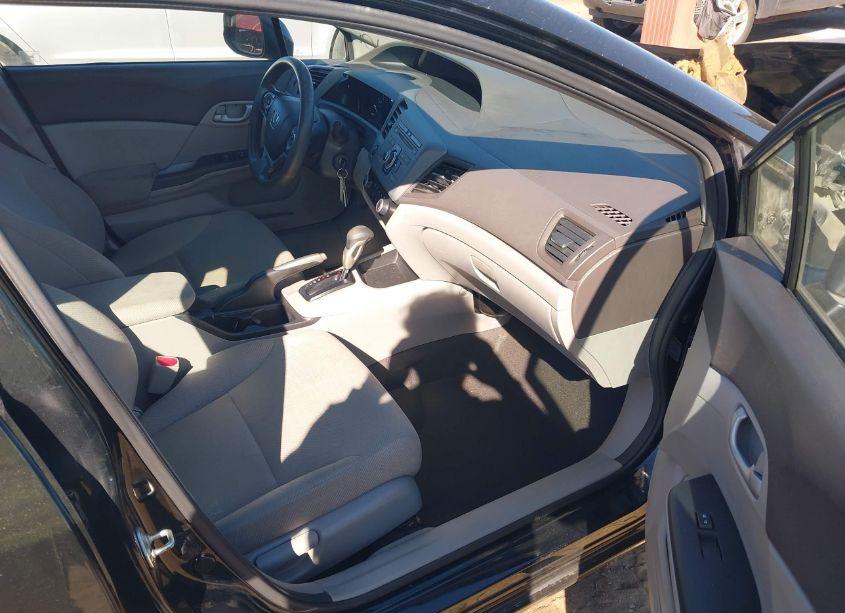 Photo 5 of 2012 Honda Civic LX (VIN 2HGFB2F58CH604805)