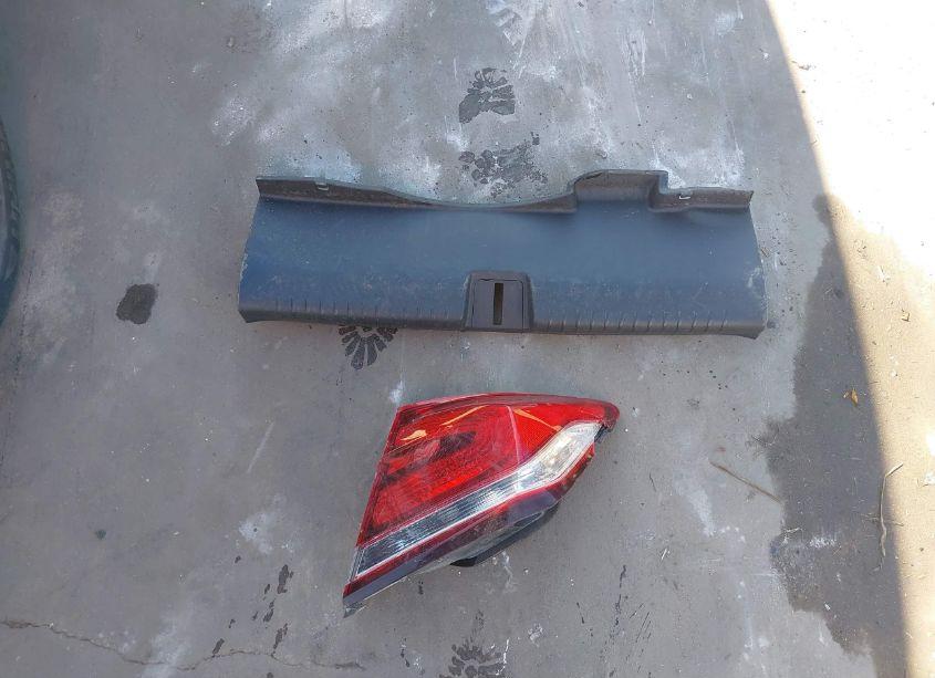 Photo 12 of 2013 Honda Civic LX (VIN 2HGFB2F58DH301072)