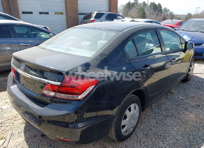 Photo 4 of 2013 Honda Civic LX (VIN 2HGFB2F58DH301539)