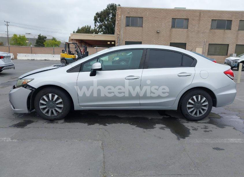 Photo 14 of 2013 Honda Civic LX (VIN 2HGFB2F58DH559656)