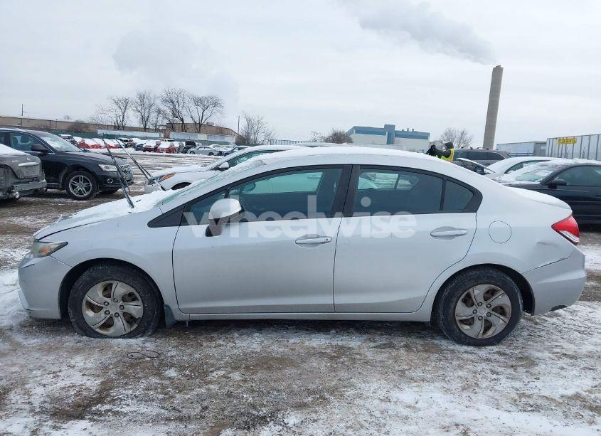 Photo 13 of 2013 Honda Civic LX (VIN 2HGFB2F58DH560659)