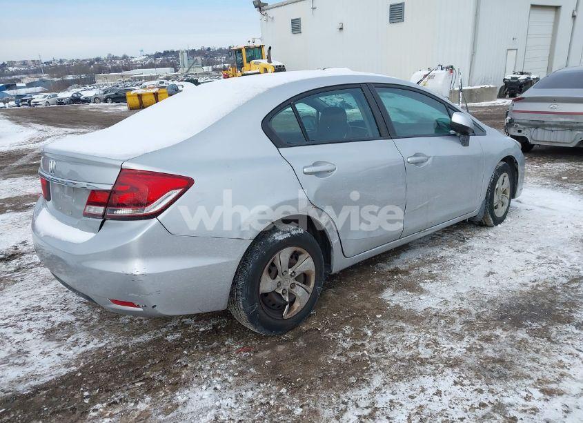 Photo 4 of 2013 Honda Civic LX (VIN 2HGFB2F58DH560659)
