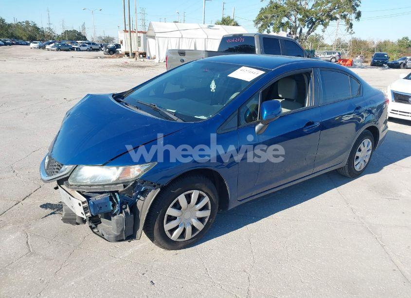 Photo 2 of 2013 Honda Civic LX (VIN 2HGFB2F58DH578739)