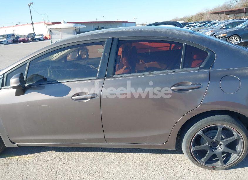 Photo 14 of 2013 Honda Civic LX (VIN 2HGFB2F58DH582189)